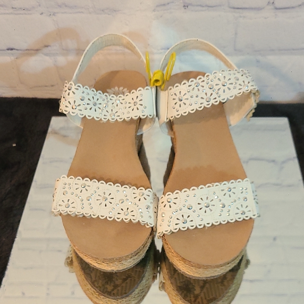 Yellowbox Floral Cutout Women's Wedge Sandals Size 8